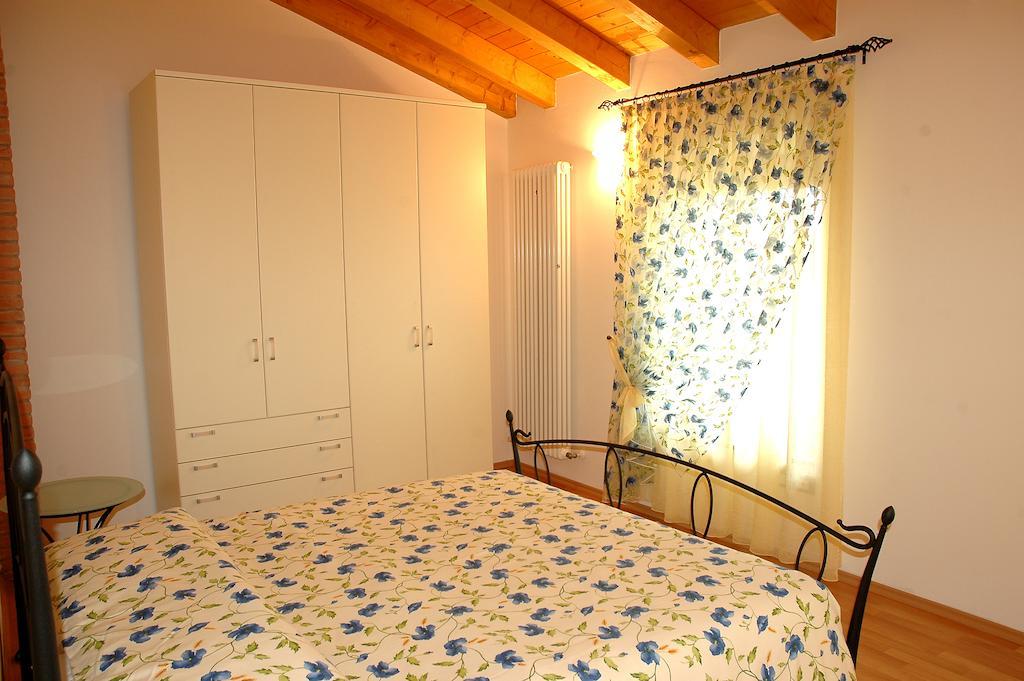 Agriturismo Al Tralcio Valeggio sul Mincio Kamer foto